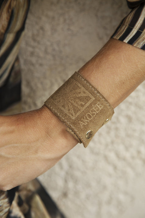 Akosée Suede Arm Cuff