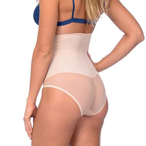 Taille haute avec double panneau avant ciblé pour une mise en forme lisse.