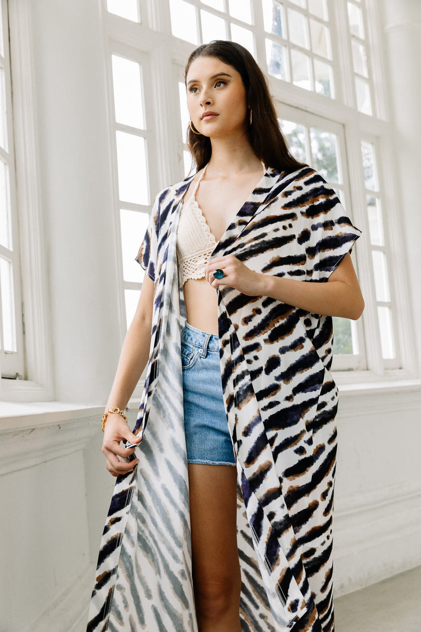 Kimono Long in Abstract Zebra Print