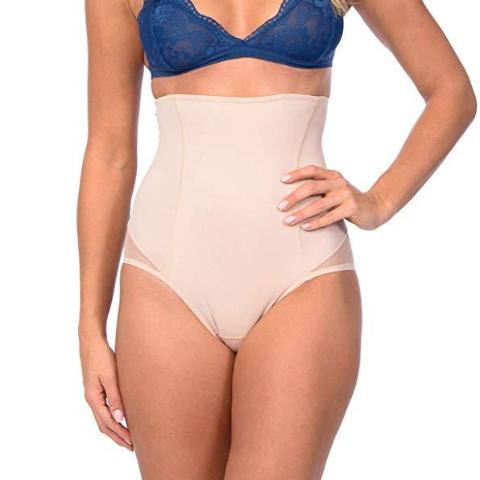 Taille haute avec double panneau avant ciblé pour une mise en forme lisse.