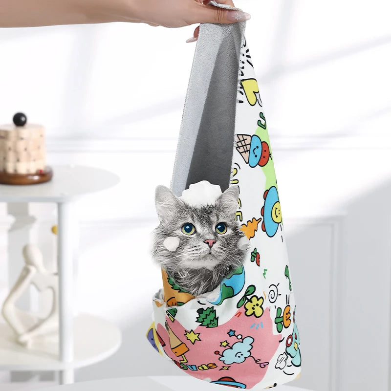 The Magic Makeup Bag: Effortless Organization & Elegance