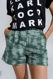 Shorts in Tie Dye Green With Front and Back Pockets