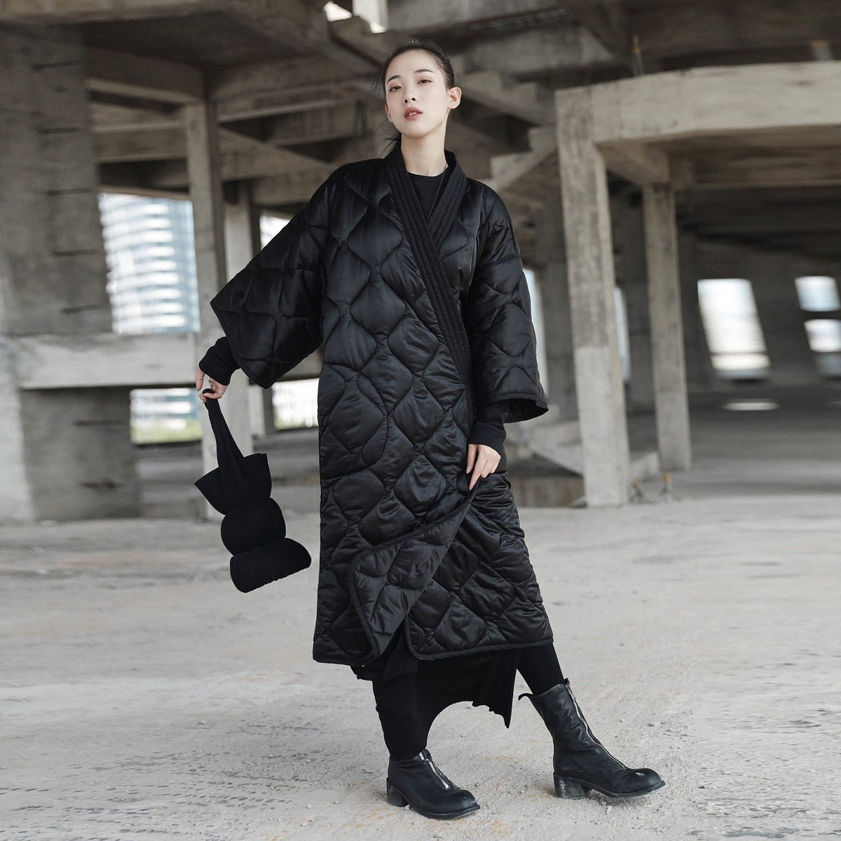 Satoko V-Collar Quilted Coat