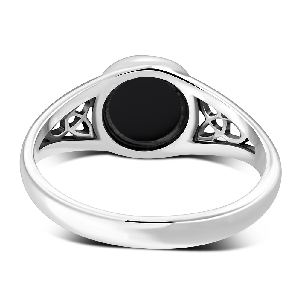 Bague en argent avec nœud de trinité en onyx noir