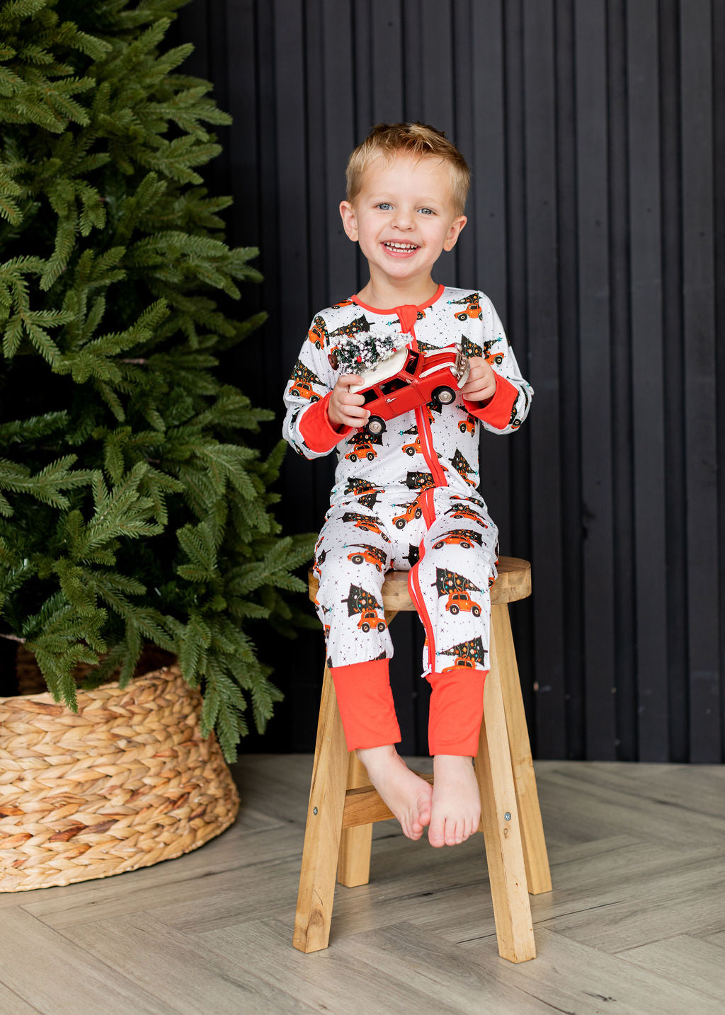 Tree-Mendous Christmas - Red - Long Sleeve Zipper Sleep Romper