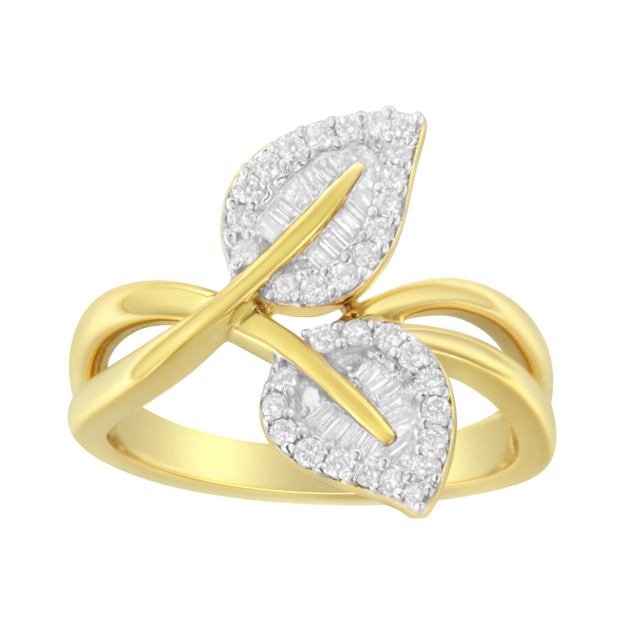 Bague de cocktail en forme de feuille de diamant ronde et taille baguette en or jaune 10 carats 3/8 carat