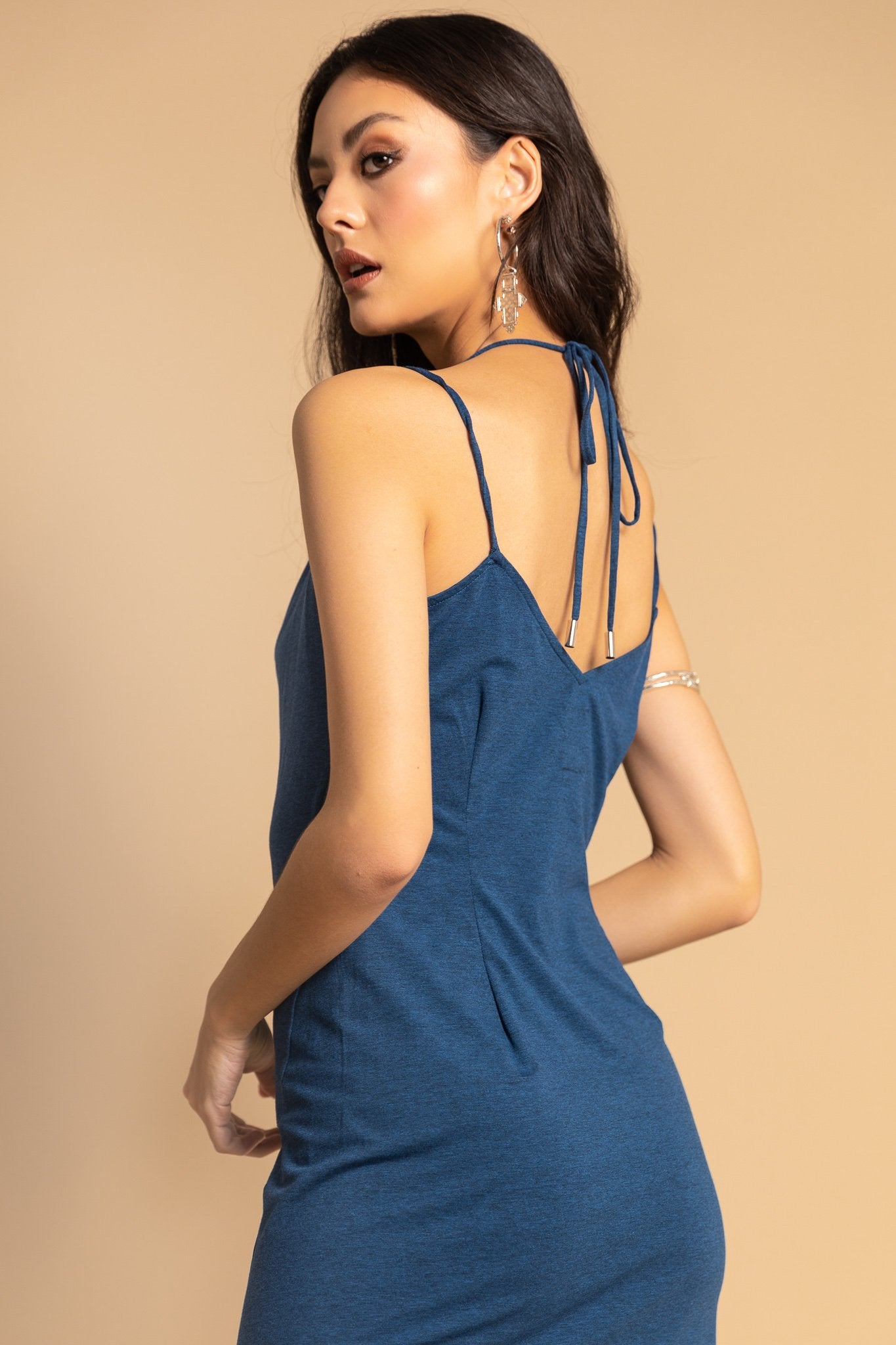 Amare - Robe nuisette stretch fendue sur le devant