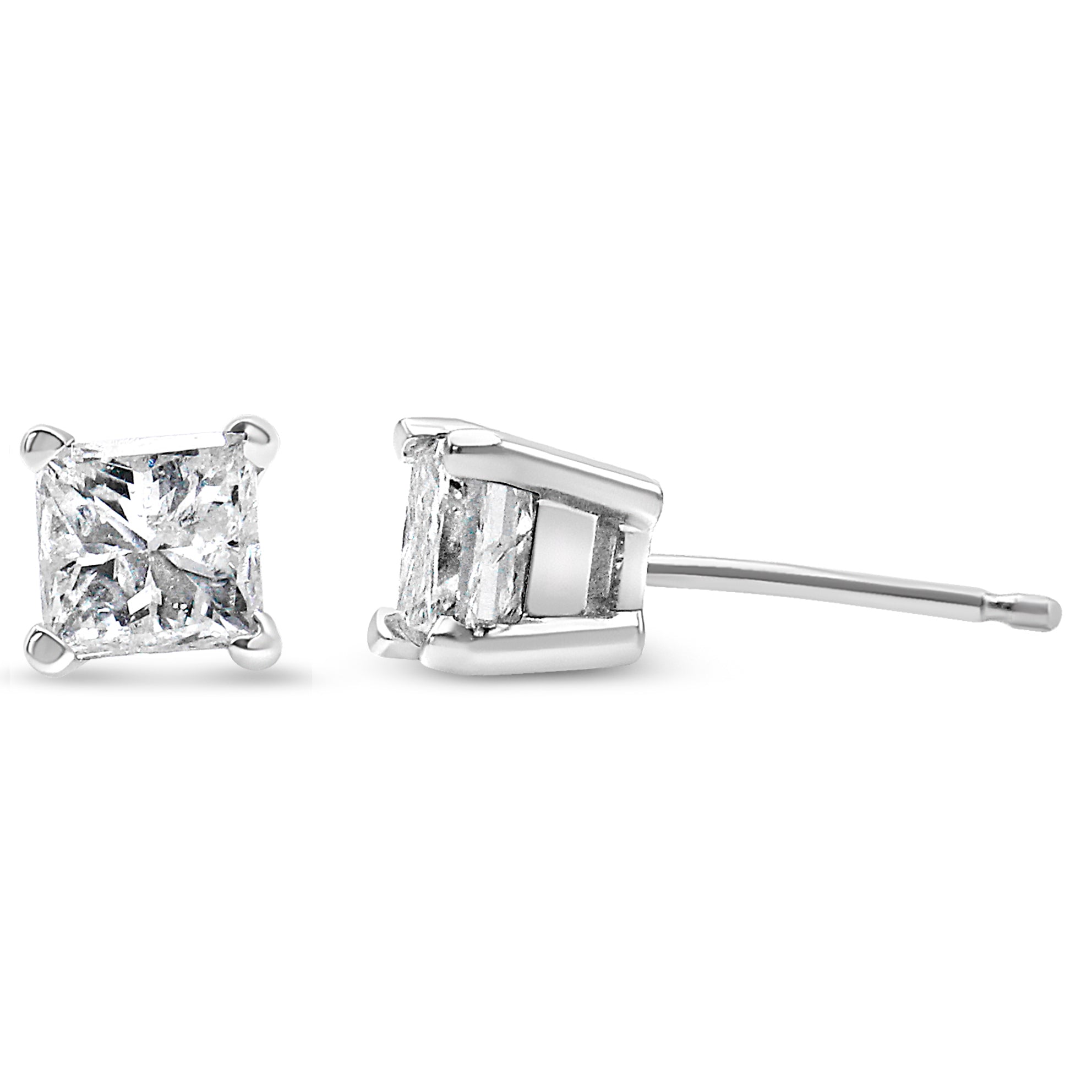 Petites boucles d'oreilles à tige en or blanc 14 carats avec diamants taille princesse 1/5 carat (IJ, I2-I3)