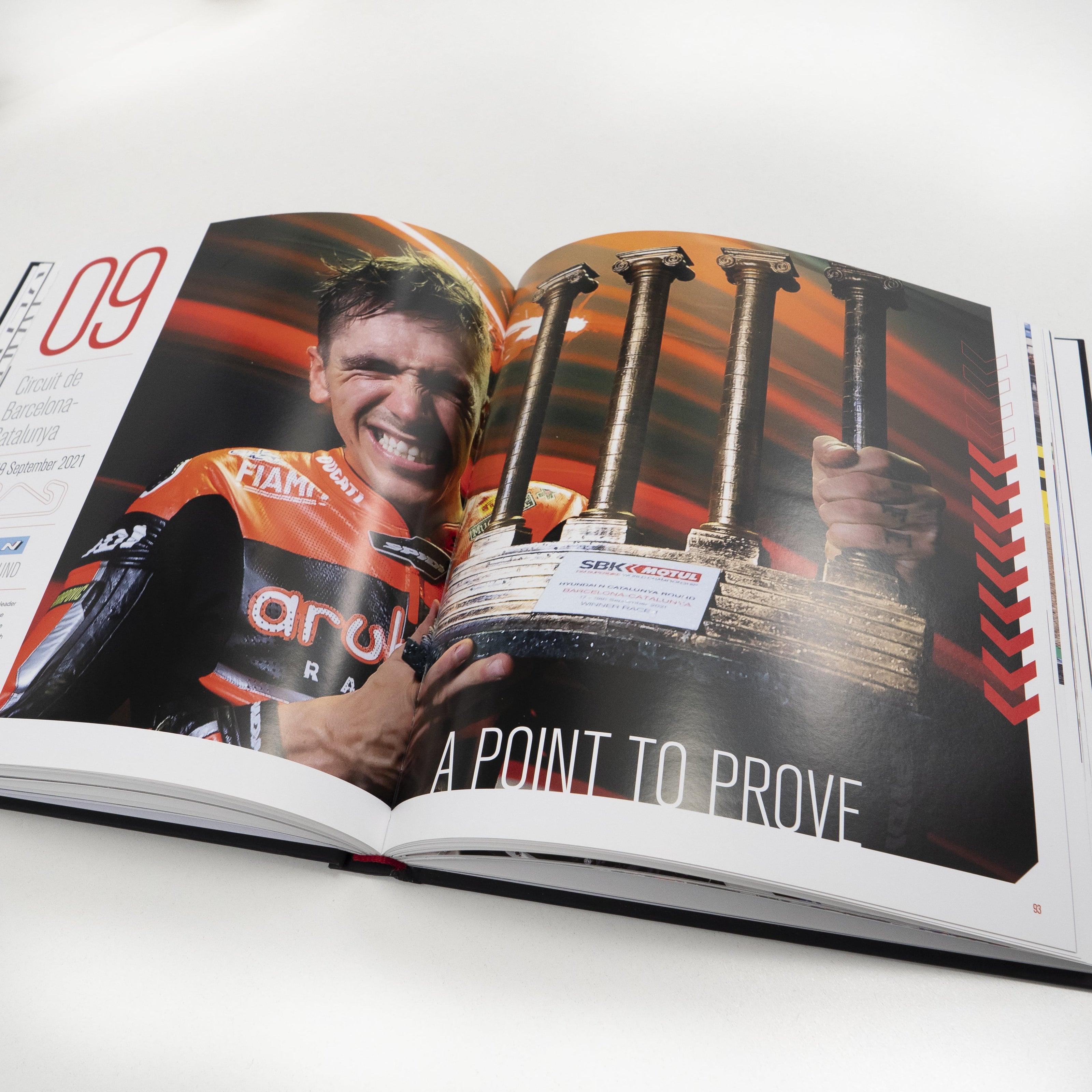 WORLD SUPERBIKE 2020-2021 the Official Book