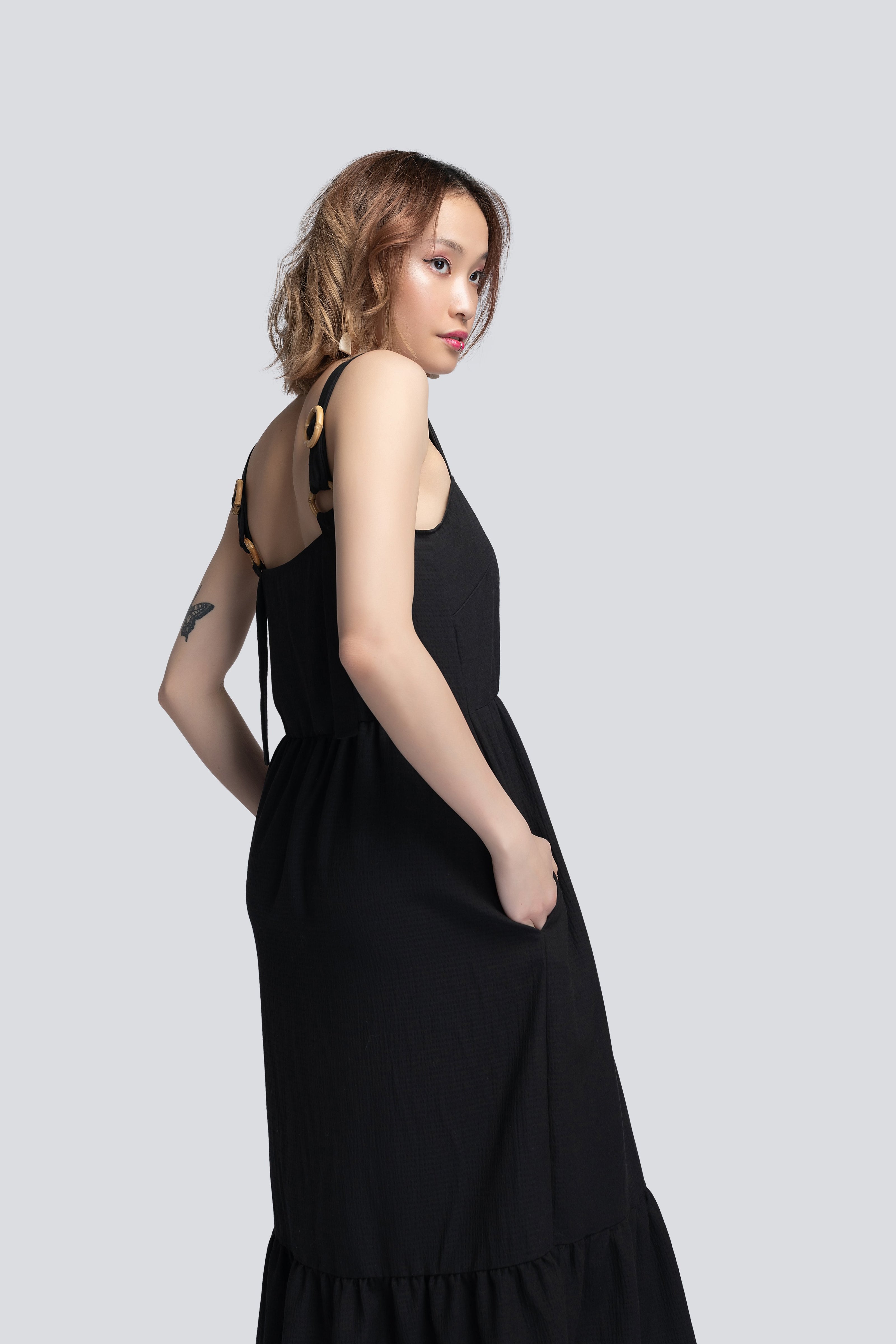 Robe d'été à plusieurs niveaux Gabriella en noir