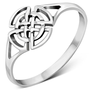 Bague en argent avec nœud celtique uni