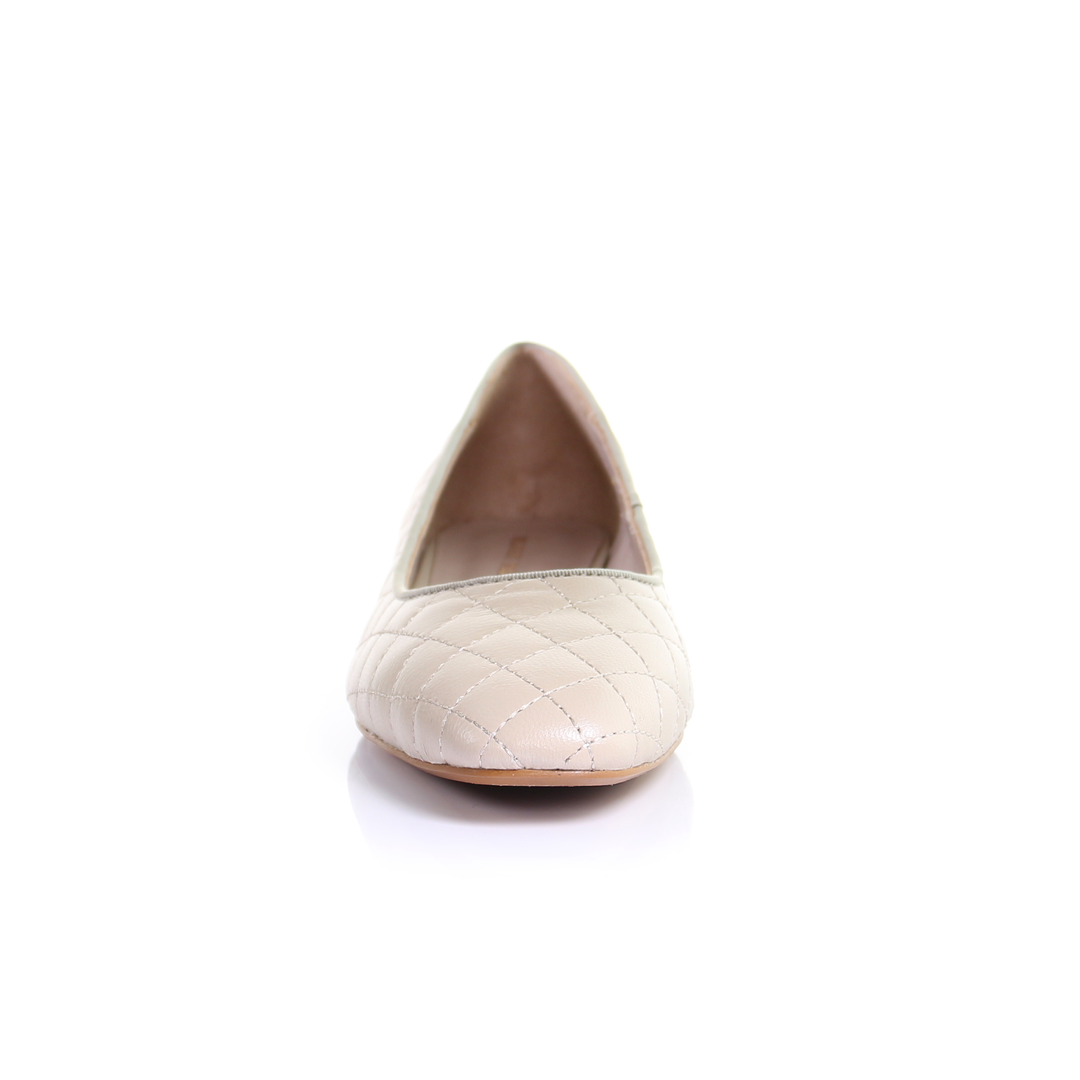 Ballerine classique en cuir à bout carré - (Beige clair)