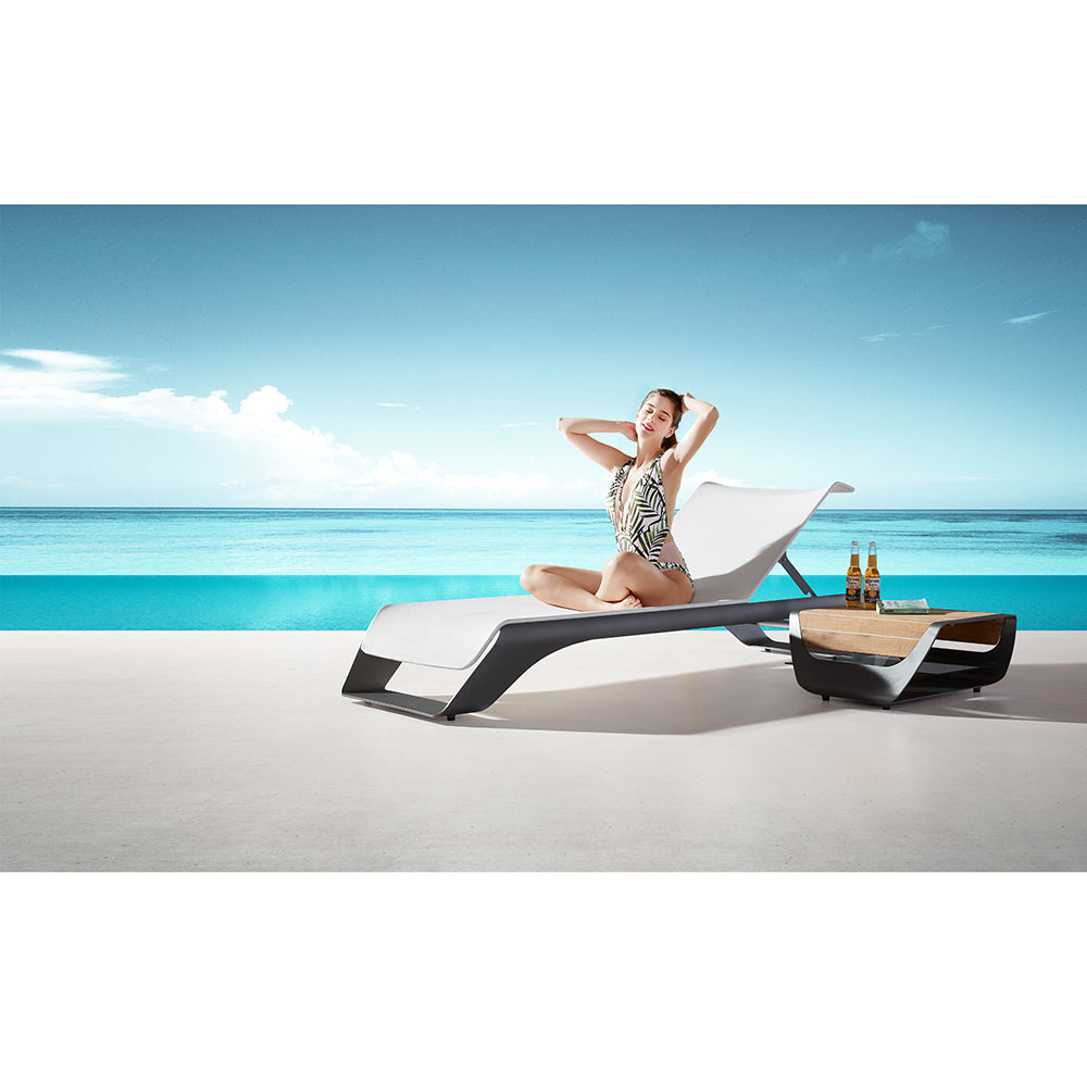 Onda Outdoor Lounger