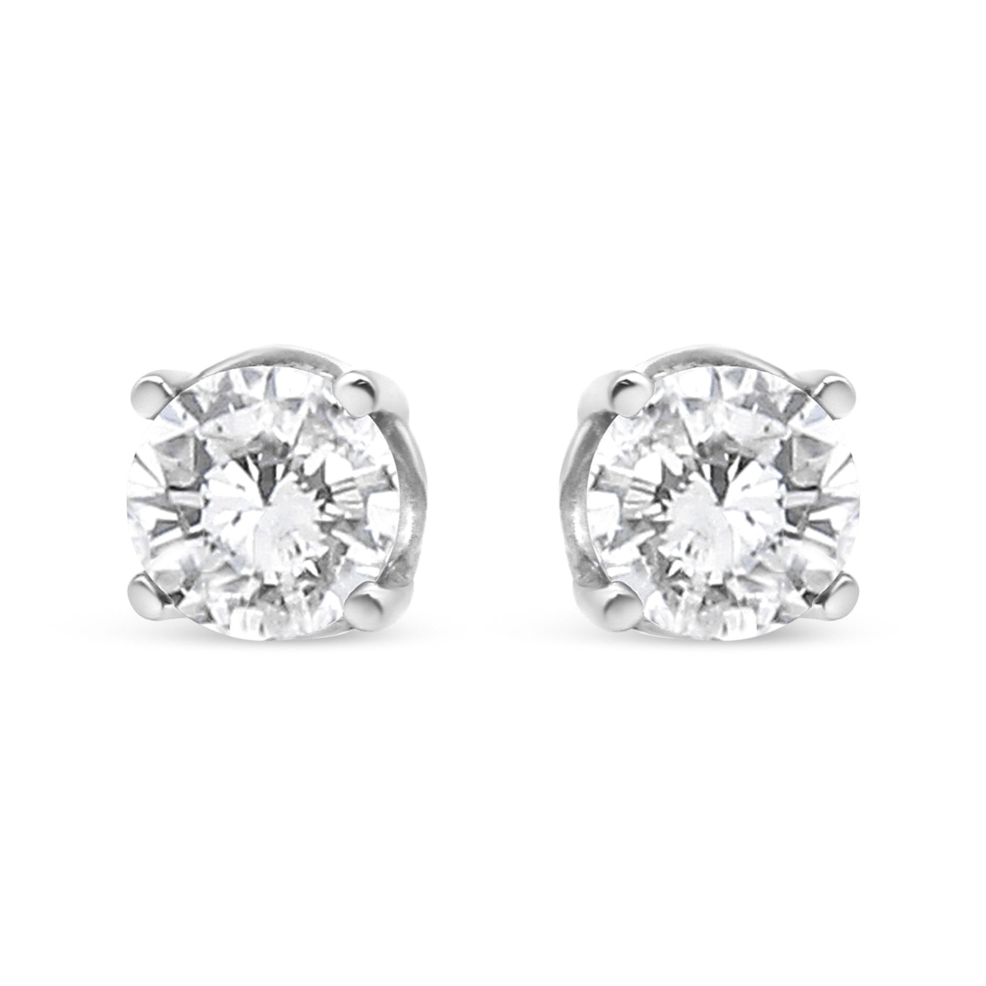 Boucles d'oreilles à tige classiques à 4 griffes en or blanc 14 carats 3/4 carats avec diamants cultivés en laboratoire