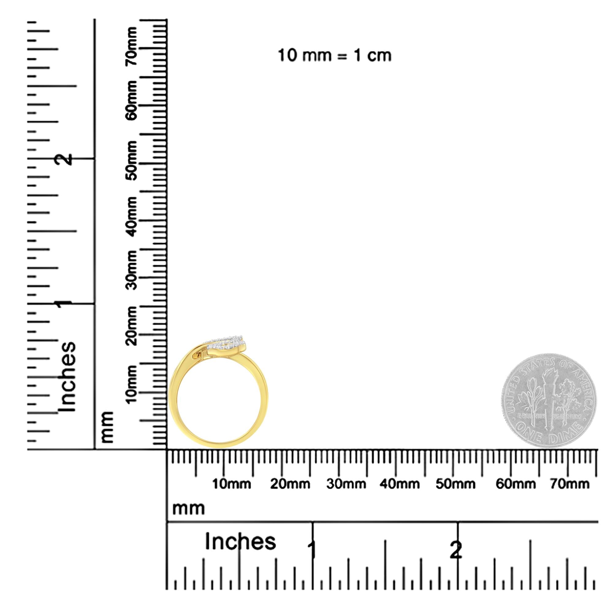 Bague de cocktail en forme de feuille de diamant ronde et taille baguette en or jaune 10 carats 3/8 carat