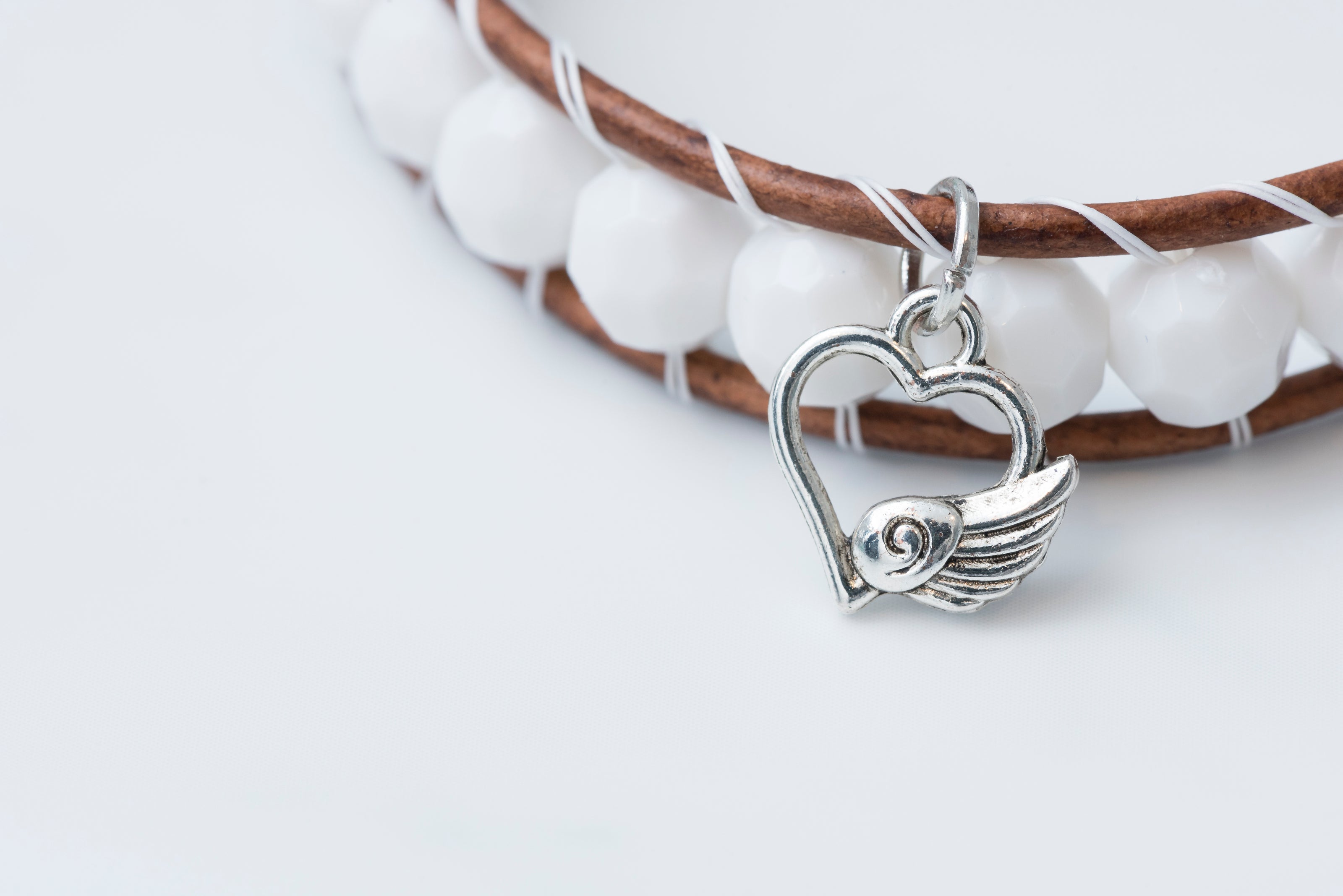 White Single Wrap Leather Bracelet