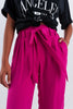 Pantalon large ceinturé en fuchsia