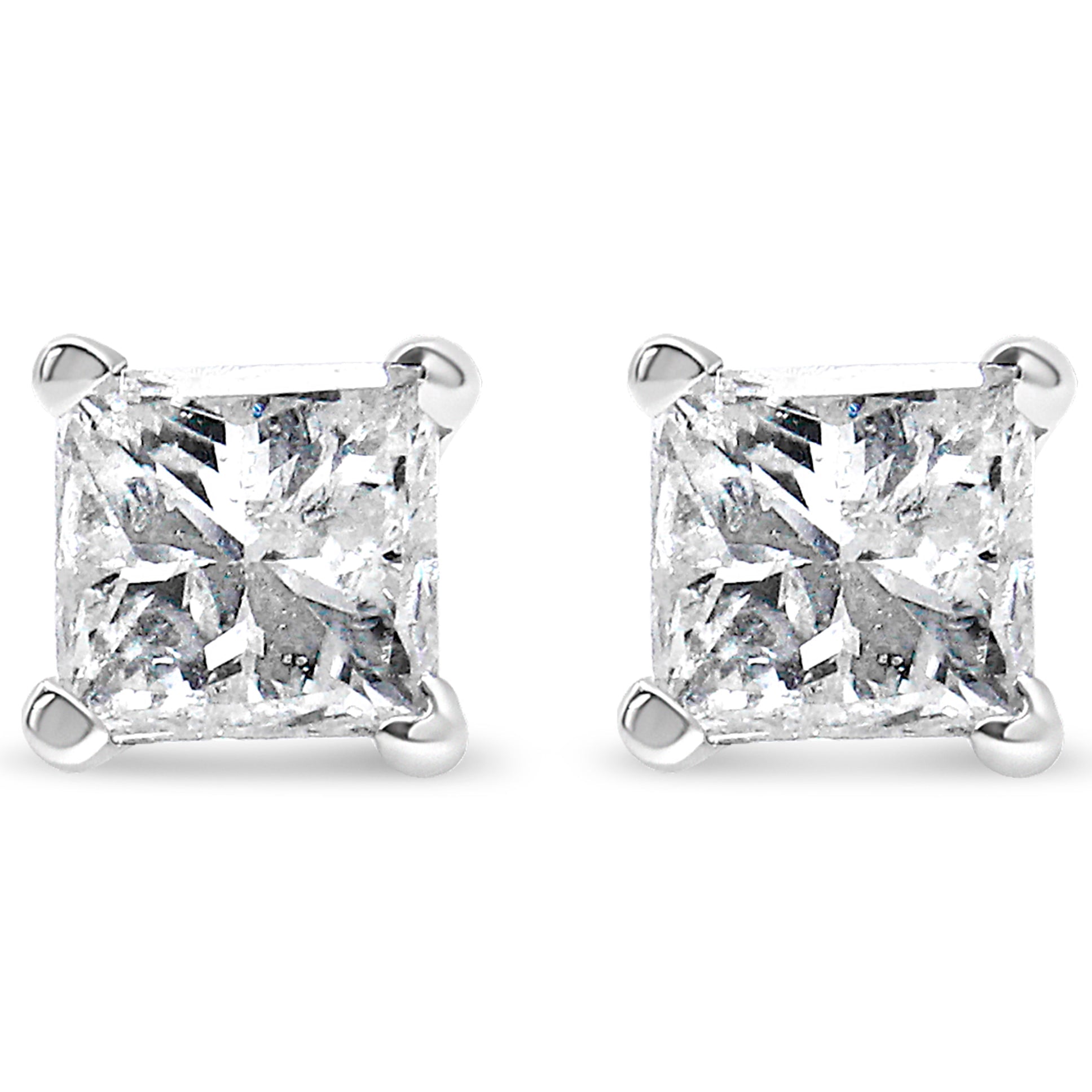 Petites boucles d'oreilles à tige en or blanc 14 carats avec diamants taille princesse 1/5 carat (IJ, I2-I3)