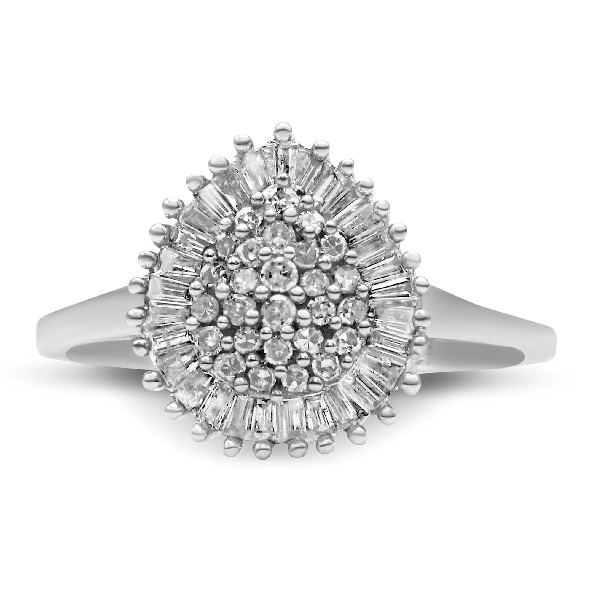 Diamant rond et taille baguette en or blanc 10 carats 1/2 carat