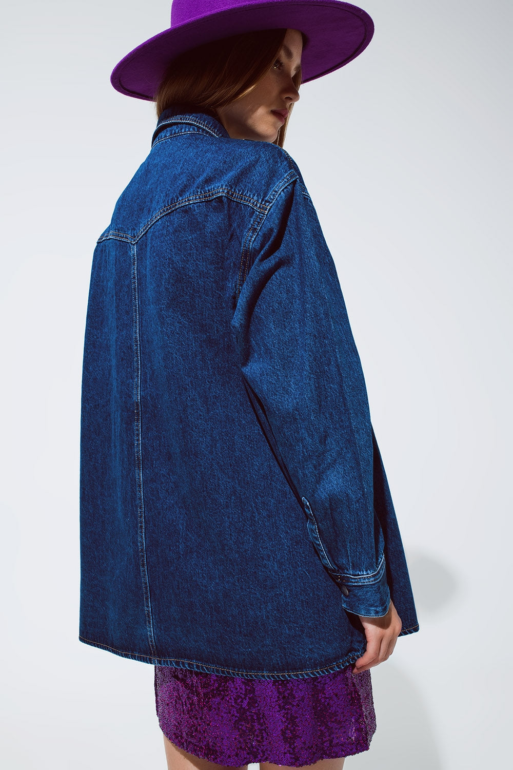 Veste-chemise cargo surdimensionnée en denim avec poches