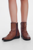 Bottes basses marron avec fermeture éclair et nez rond