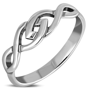 Bague en argent avec nœud celtique uni