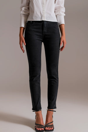 Basic Skinny Jeans in Black