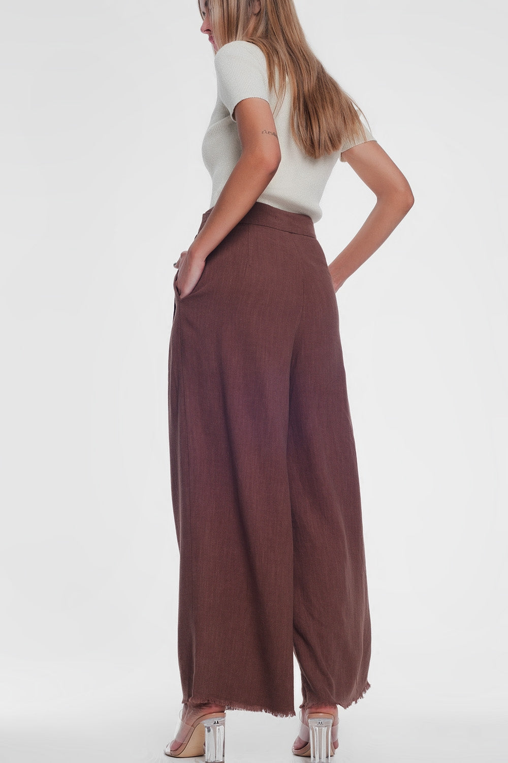 Pantalon large taille haute avec ceinture en marron