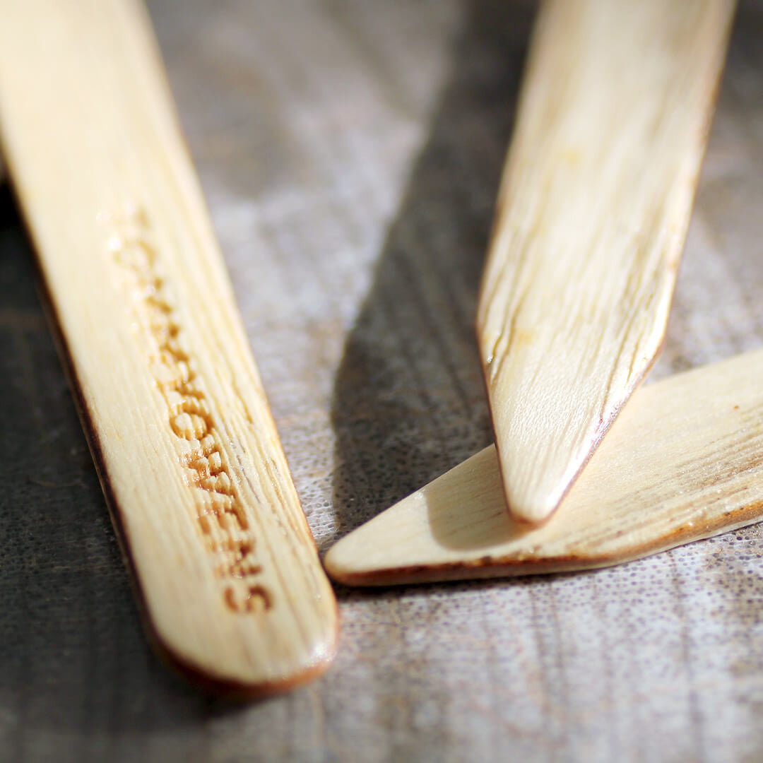 Séjours de collier en bois de frêne