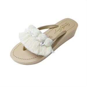 White Pom Pom Fringe - Tongs compensées mi-hautes pour femmes