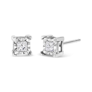 Solitaire classique en diamant en forme de cœur en or blanc 14 carats