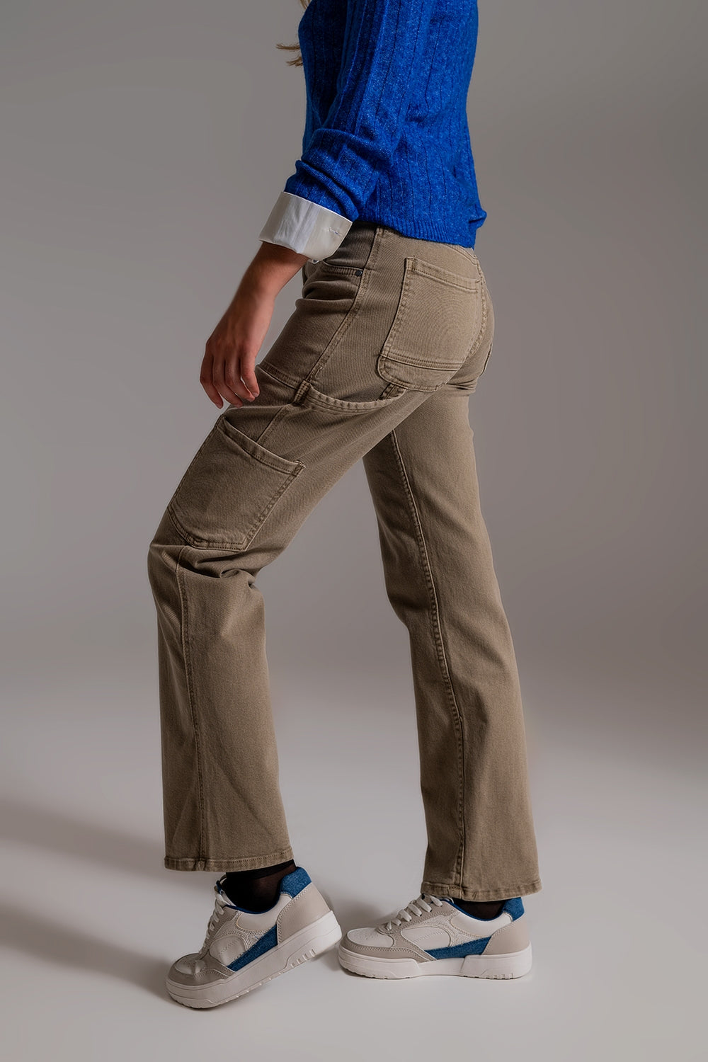 Pantalon cargo à jambe droite en marron beige