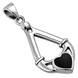 Pendentif en argent de Claddagh irlandais onyx noir