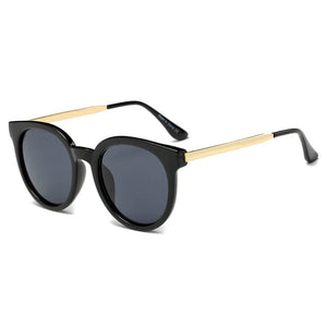 FINDLAY | Women's Retro Mirrored Lens Horned Rim Round Sunglasses