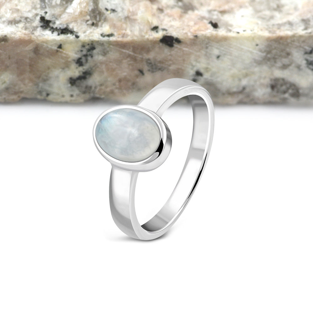 Bague simple en argent avec pierre de lune arc-en-ciel