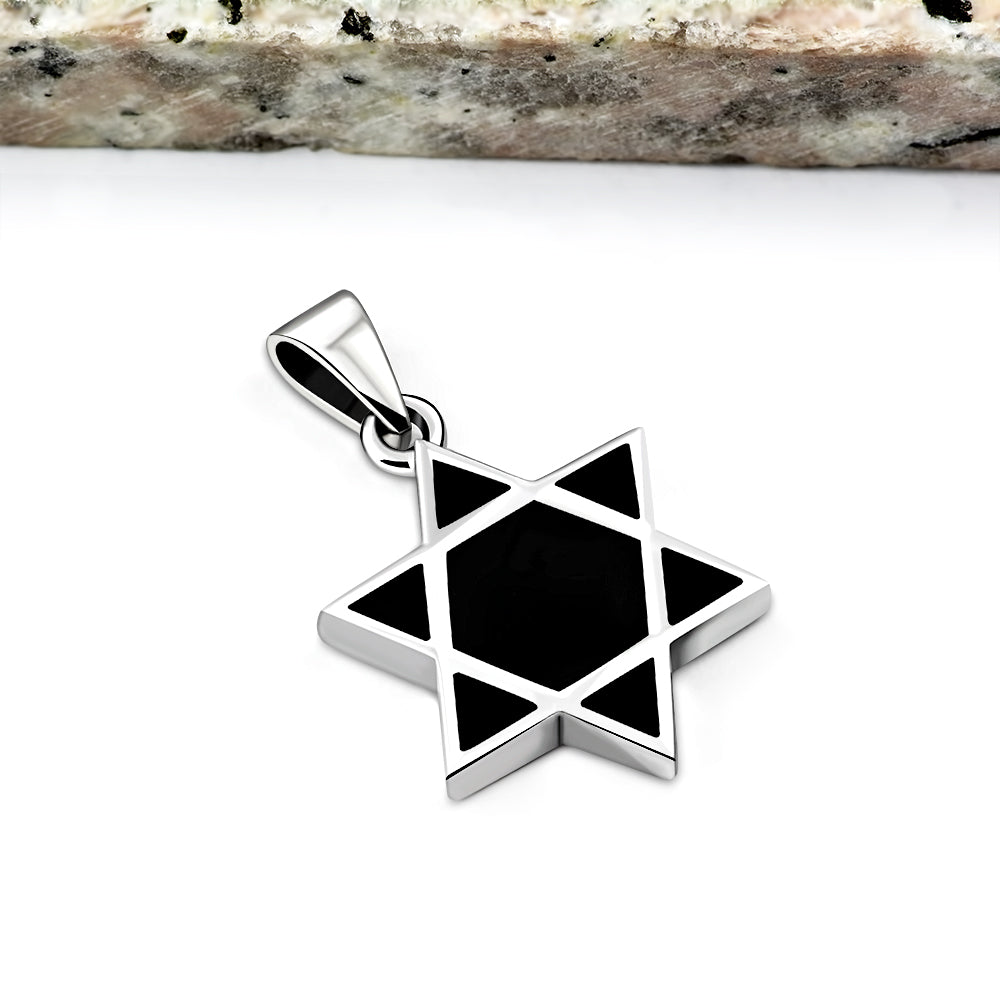 Pendentif en argent avec étoile de David en onyx noir