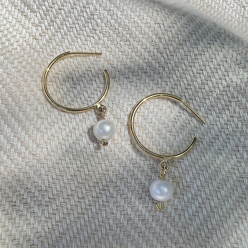 Boucles d'oreilles créoles en perles d'eau douce