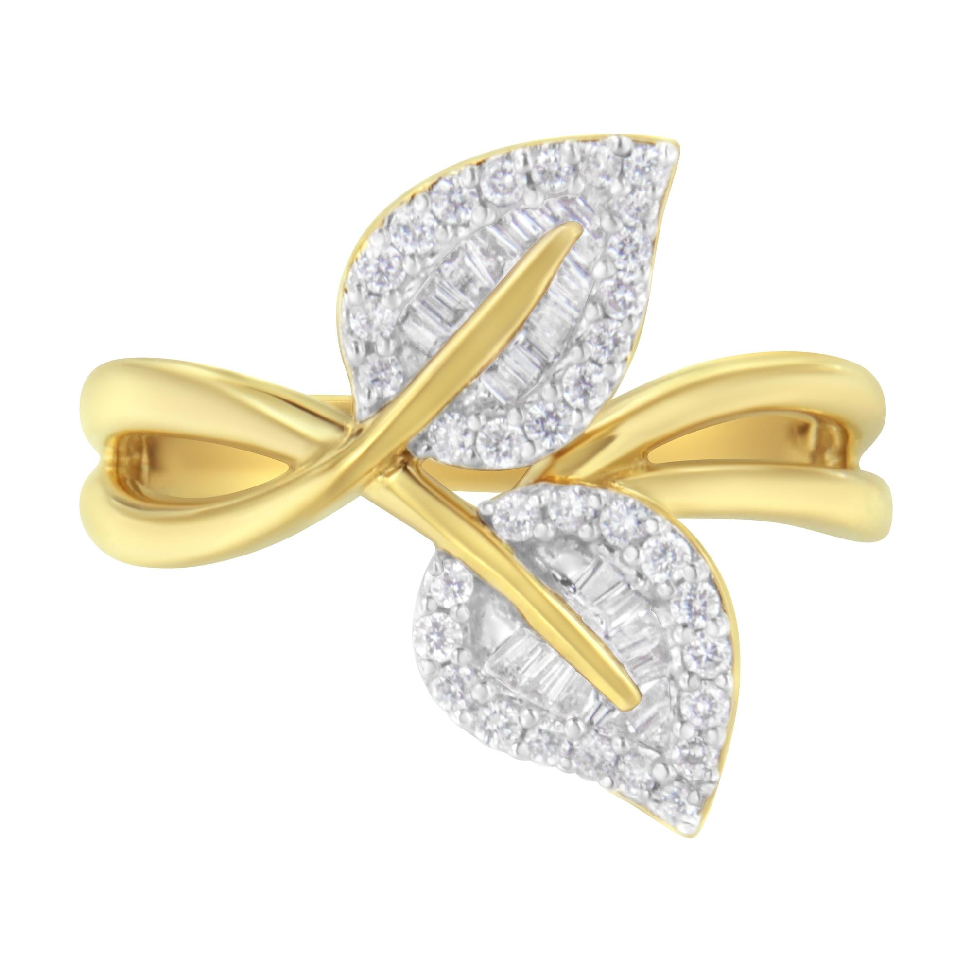 Bague de cocktail en forme de feuille de diamant ronde et taille baguette en or jaune 10 carats 3/8 carat